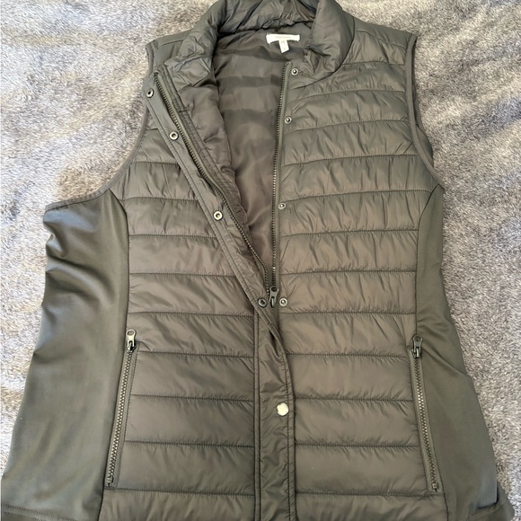 Maurices Plus Size Gray Quilted Vest - Picture 3 of 4